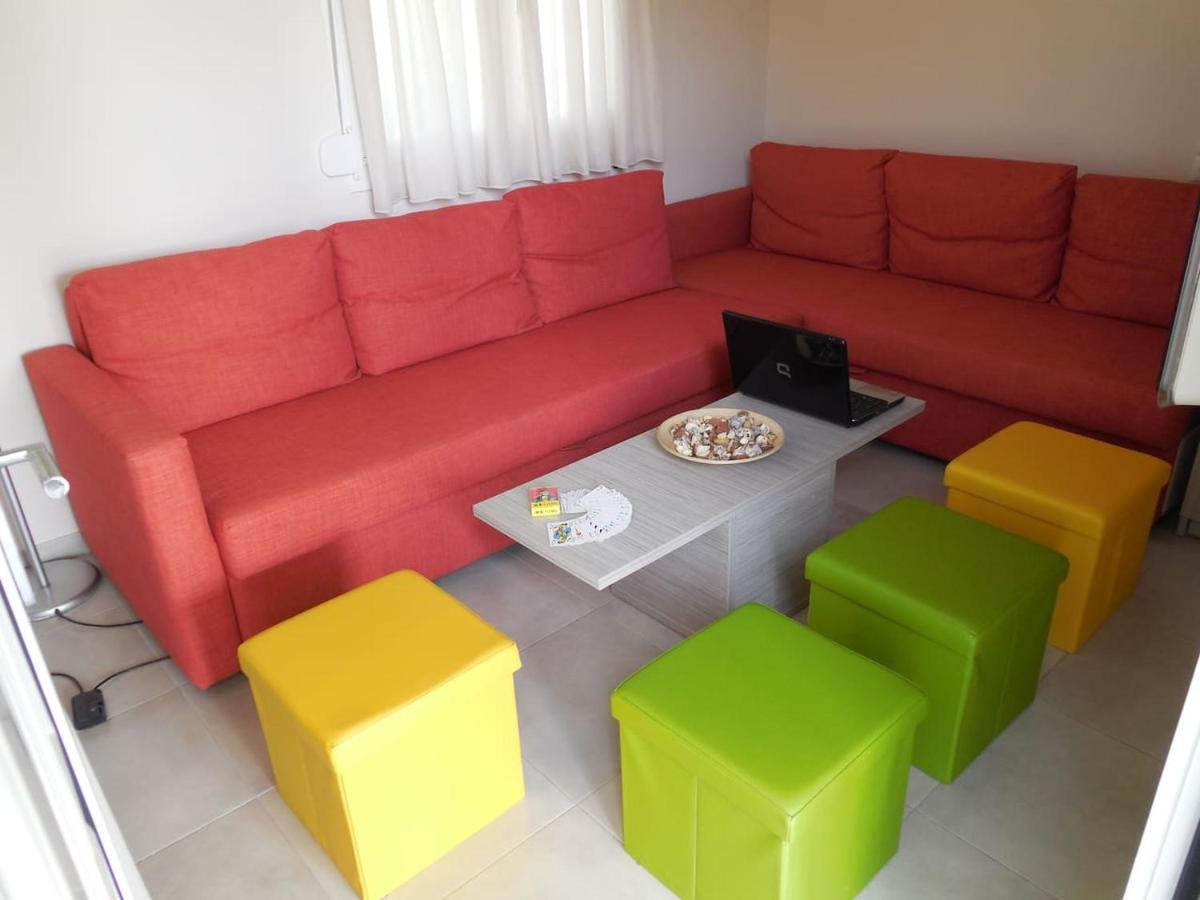 Costa Petra - Luxury Seaside Cottage With Garden - Vacation House For Families In Greece Néa Meságkala Exterior foto
